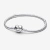 Brazalete Pandora Moments Con Cadena de Serpiente y Broche De Corazón 1